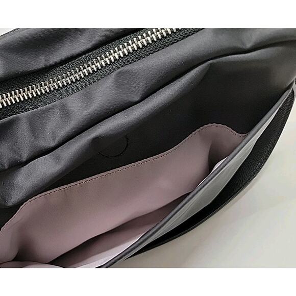 SAMSONITE Black Adjustable Zippered Crossbody with Silver Charms Pockets Travel - Picture 11 of 16